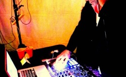 Perth Dj Avi Gold.jpg